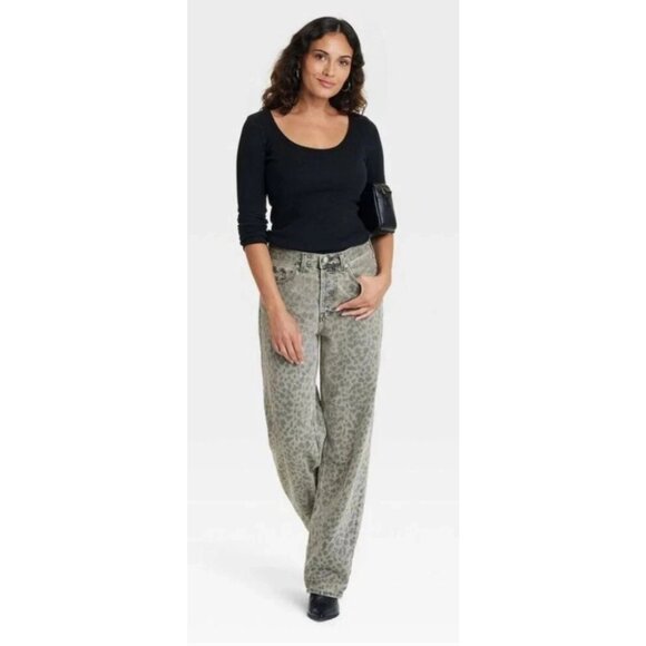 NWT Universal Thread women's 14 Tan Leopard Print Mid Rise 90s Baggy Jeans Pants - Picture 1 of 13